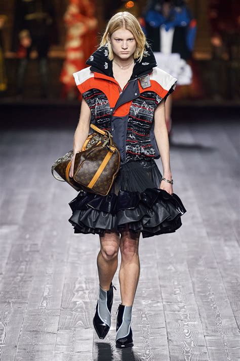 louis vuitton show looks|Louis Vuitton latest fashion show.